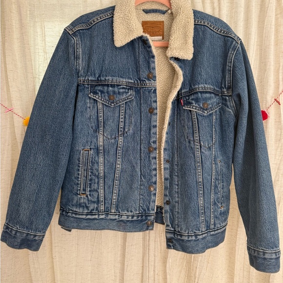 Levi’s Blue Denim Jacket with Sherpa Lining - Picture 1 of 3